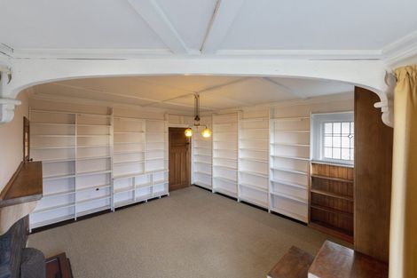 Photo of property in 9 Waiteata Road, Kelburn, Wellington, 6012