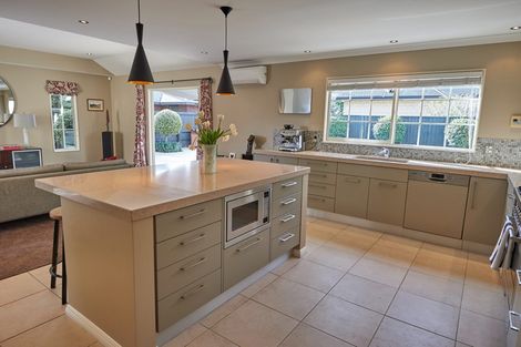 Photo of property in 36 Chateau Drive, Burnside, Christchurch, 8053