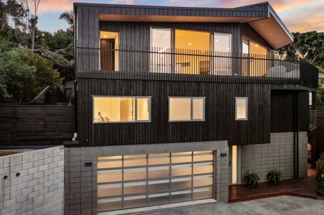 Photo of property in 61a Churchill Road, Murrays Bay, Auckland, 0630