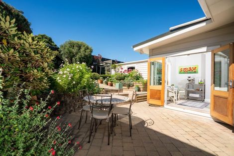 Photo of property in 13 West Road, Northland, Wellington, 6012