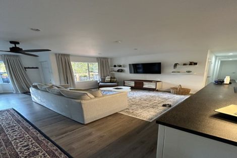 Photo of property in 87b Woodglen Road, Glen Eden, Auckland, 0602