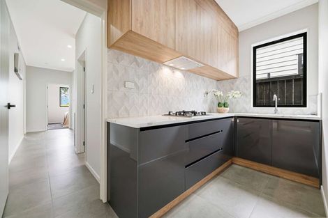 Photo of property in 5 Seagreen Avenue, Rosehill, Papakura, 2113