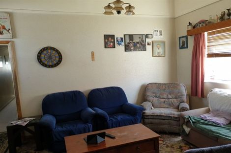 Photo of property in 23 Mako Mako Road, Levin, 5510