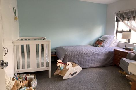 Photo of property in 5m Dryden Place, Mount Wellington, Auckland, 1051