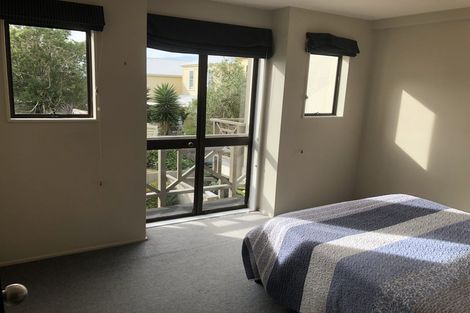 Photo of property in 10 George Street, Thorndon, Wellington, 6011