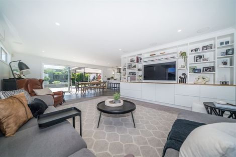 Photo of property in 467 Ruahine Street, Terrace End, Palmerston North, 4410