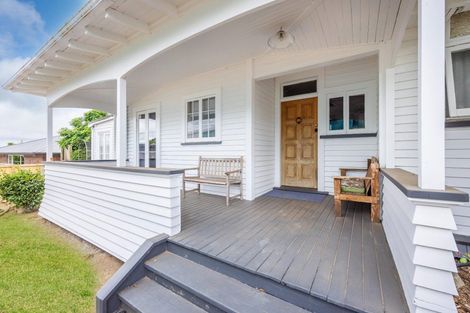 Photo of property in 327 Carlton Street, Te Awamutu, 3800