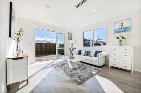 Photo of property in 50 Elevation Street, Flat Bush, Auckland, 2019