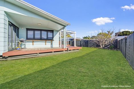 Photo of property in 10 Alpha Avenue, Coastlands, Whakatane, 3120