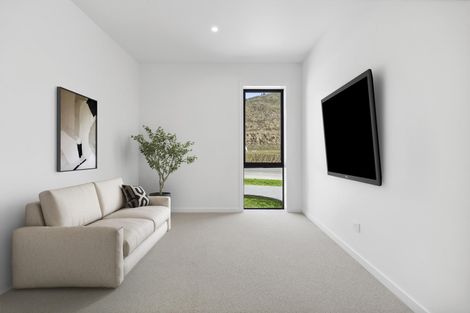 Photo of property in 33 Atkins Road, Luggate, Wanaka, 9382