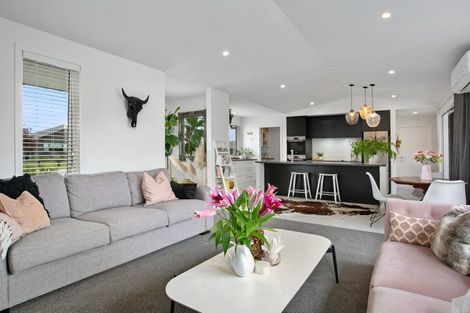 Photo of property in 21 Terry Came Drive, Cambridge, 3434