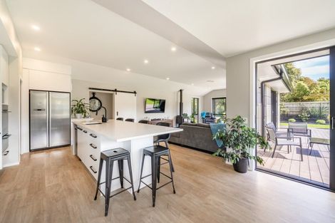 Photo of property in 355 Grays Road, Pauatahanui, Porirua, 5381