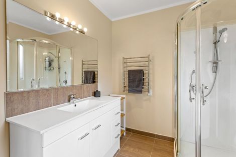 Photo of property in 90 Fahey Road, Bombay, 2675