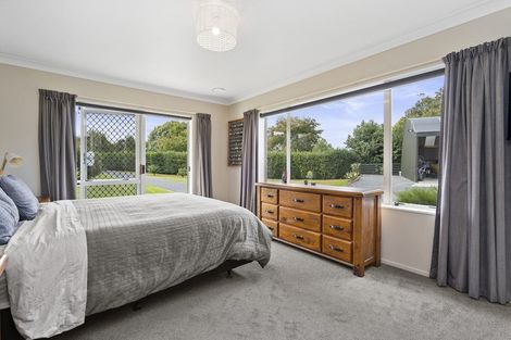 Photo of property in 268 Thornton Road, Cambridge, 3496