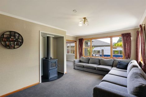Photo of property in 23 Damien Place, Bromley, Christchurch, 8062
