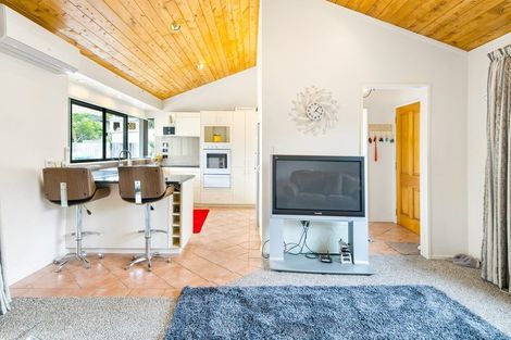 Photo of property in 14 Gerda Place, Ranui, Auckland, 0612