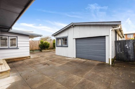 Photo of property in 69 Domett Street, Waitara, 4320