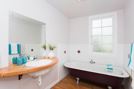 Photo of property in 121 Iranui Road, Inner Kaiti, Gisborne, 4010