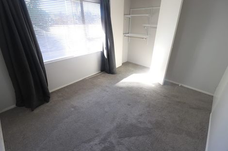 Photo of property in 9 Elizabeth Drive, West Harbour, Auckland, 0618