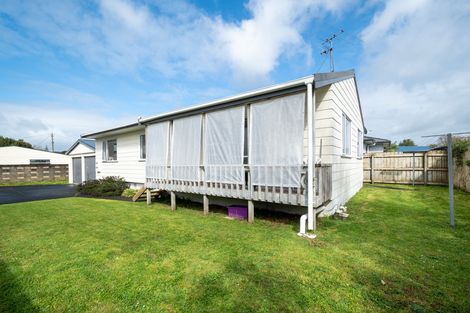 Photo of property in 8b Ascot Avenue, Henderson, Auckland, 0610