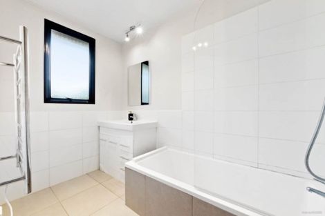 Photo of property in 2/342c Royal Road, Massey, Auckland, 0614