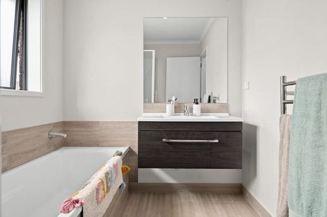 Photo of property in 281 Dixon Road, Fitzroy, Hamilton, 3206