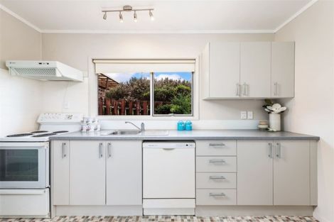 Photo of property in 3/17 Captain Scott Road, Glen Eden, Auckland, 0602