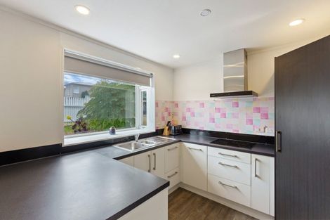 Photo of property in 8b Gavin Road, Raumati Beach, Paraparaumu, 5032