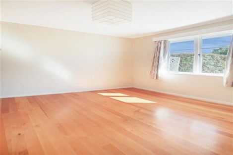 Photo of property in 179 Avondale Road, Avondale, Auckland, 1026