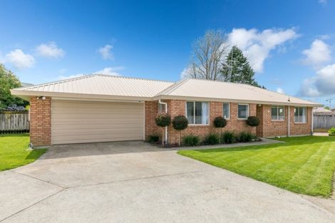 Photo of property in 28 Antrim Place, Nawton, Hamilton, 3200