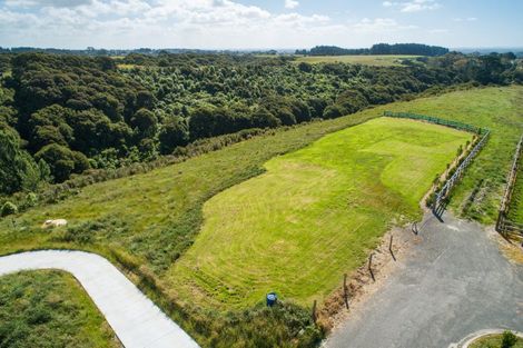 Photo of property in 15 Chatfield Lane, Aokautere, Palmerston North, 4471