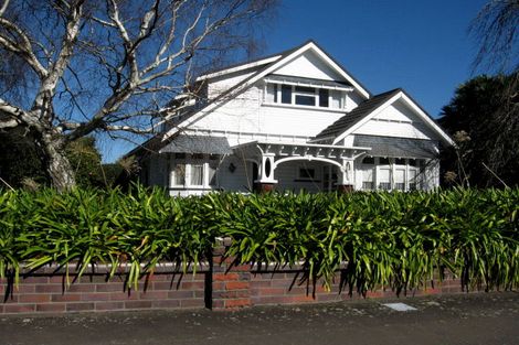 Photo of property in 350 College Street, West End, Palmerston North, 4410