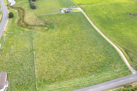 Photo of property in 15 Rangitatau Road West, Pakaraka, Wanganui, 4574