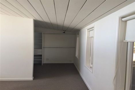 Photo of property in 23 Churchill Road, Murrays Bay, Auckland, 0630