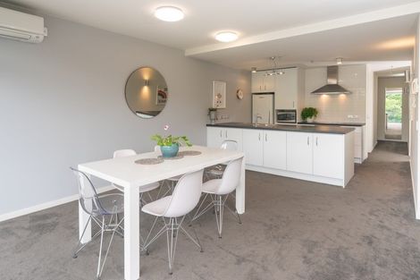 Photo of property in Montreaux Apartments, 8a/164 The Terrace, Wellington Central, Wellington, 6011