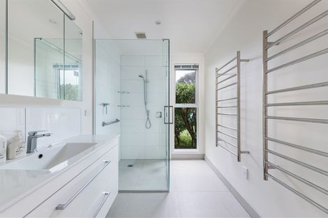 Photo of property in 85 Wharf Road, Te Atatu Peninsula, Auckland, 0610