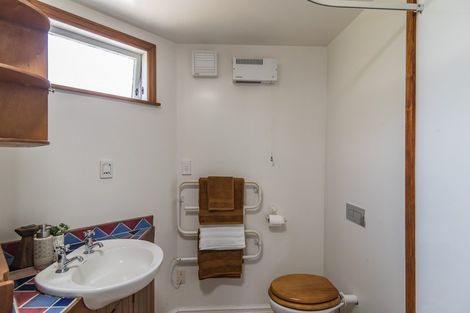 Photo of property in 20 Glendavar Street, Berhampore, Wellington, 6023