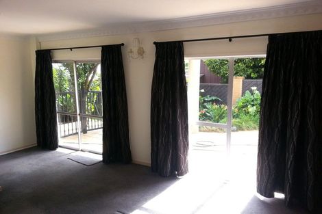 Photo of property in 8 Eclipse Place, Half Moon Bay, Auckland, 2012