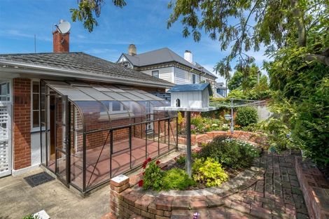 Photo of property in 10 Brown Street, Dunedin Central, Dunedin, 9016