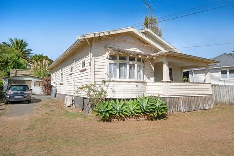 Photo of property in 23 Mangakura Road, Helensville, 0800