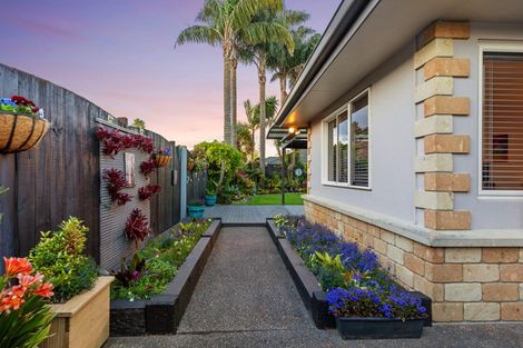 Photo of property in 37 Sorrento Key, Papamoa Beach, Papamoa, 3118