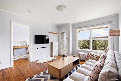 Photo of property in 3/53 Merani Street, Belmont, Auckland, 0622