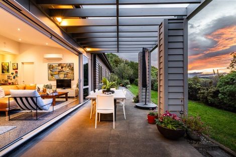 Photo of property in 28 Esk View Road, Eskdale, Napier, 4182