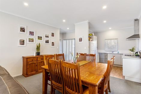 Photo of property in 43 Ipukarea Street, Weymouth, Auckland, 2103