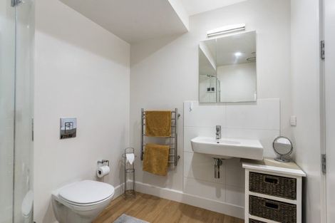 Photo of property in 24/11p Maunganui Road, Mount Maunganui, 3116