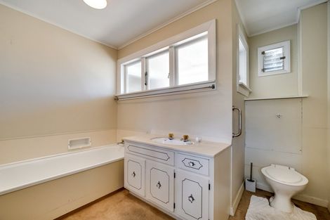 Photo of property in 109 Hamilton Avenue, Ilam, Christchurch, 8041