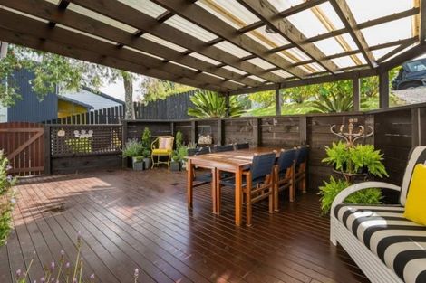 Photo of property in 27 Montclair Rise, Browns Bay, Auckland, 0630