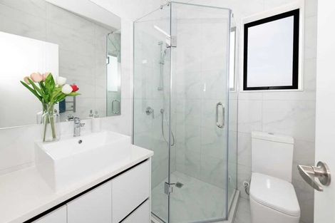 Photo of property in 60 Cooladawson Drive, Flat Bush, Auckland, 2019