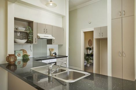 Photo of property in 125 Wellington Street, Picton, 7220