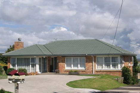 Photo of property in 1/638 East Coast Road, Pinehill, Auckland, 0630